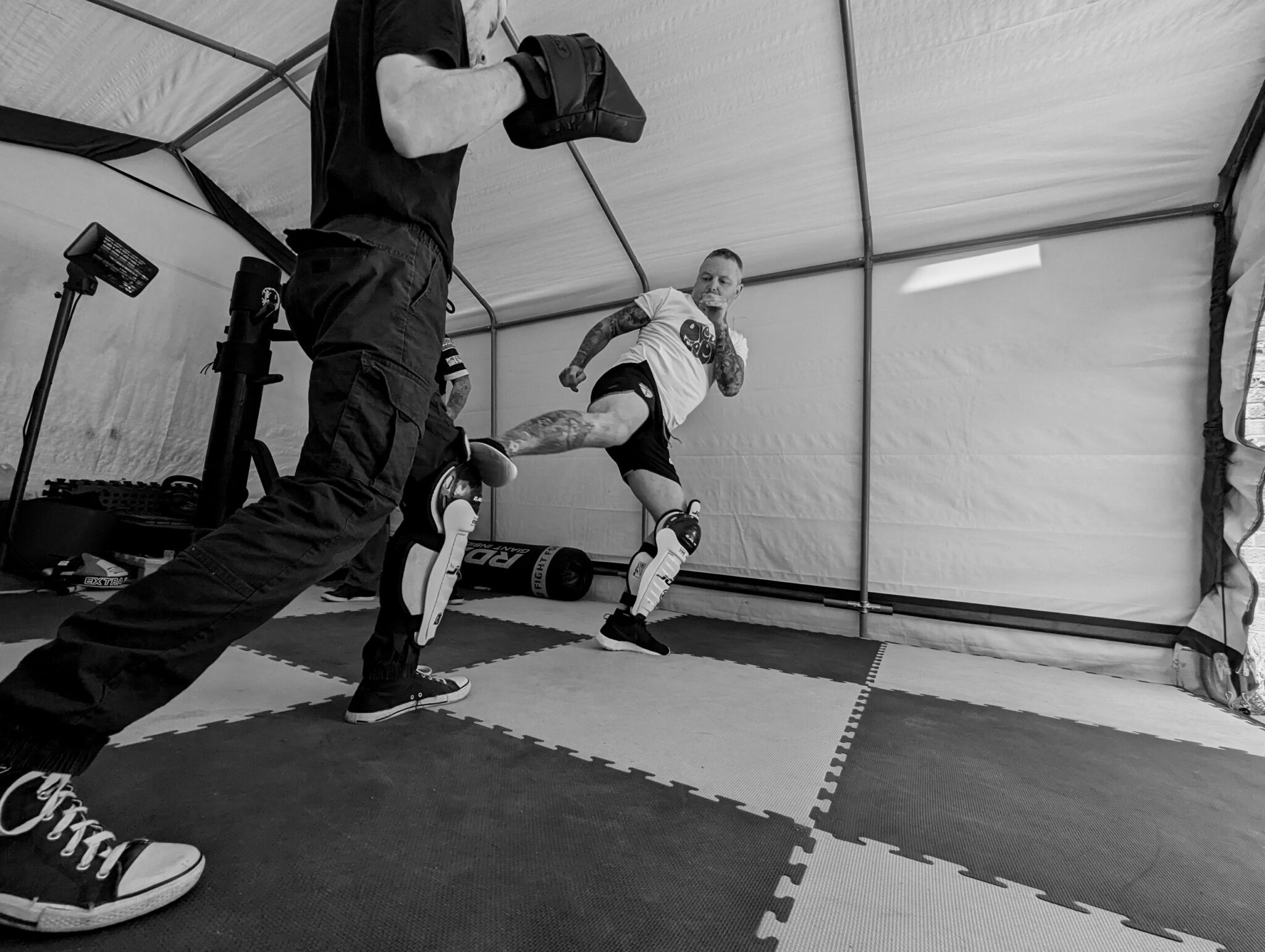 Self defence training in Hull at Team Vunak UK Side Kick